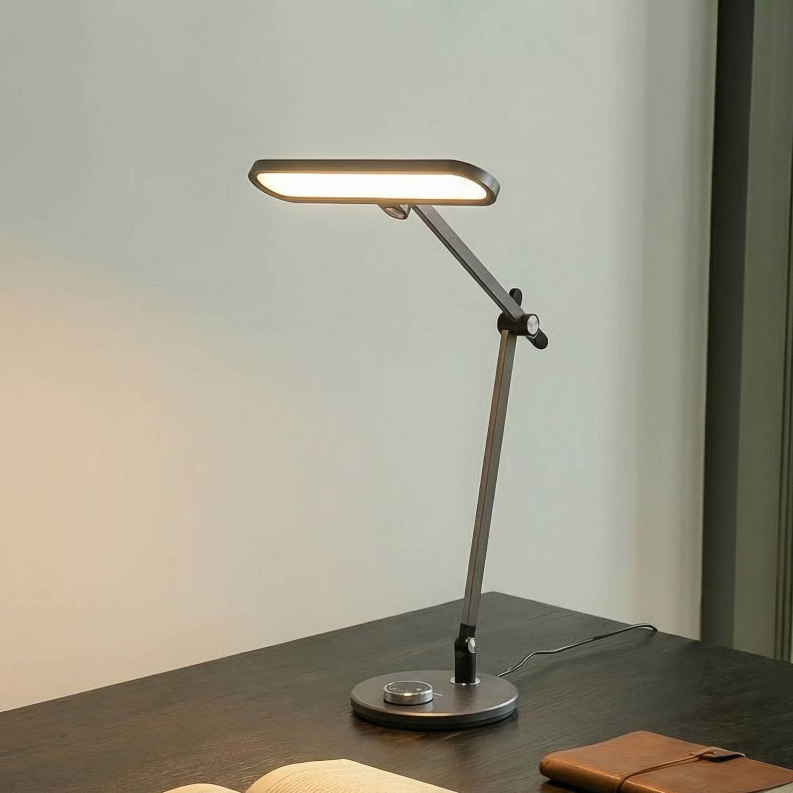 Stolná LED lampa Lindby Elvir, sivá, hliník, výška 53 cm, CCT