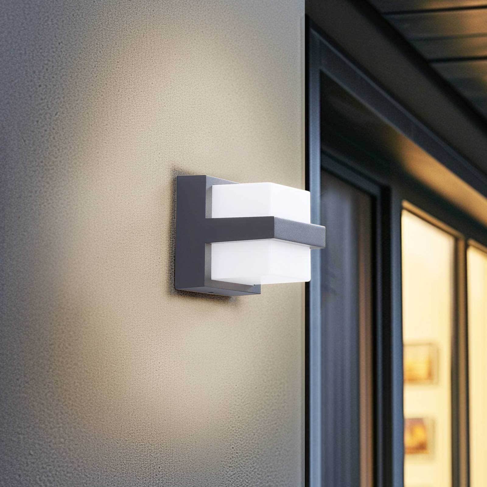 Lindby Smart LED vonkajšie nástenné svietidlo Fyra, hranaté, CCT RGB, Tuya