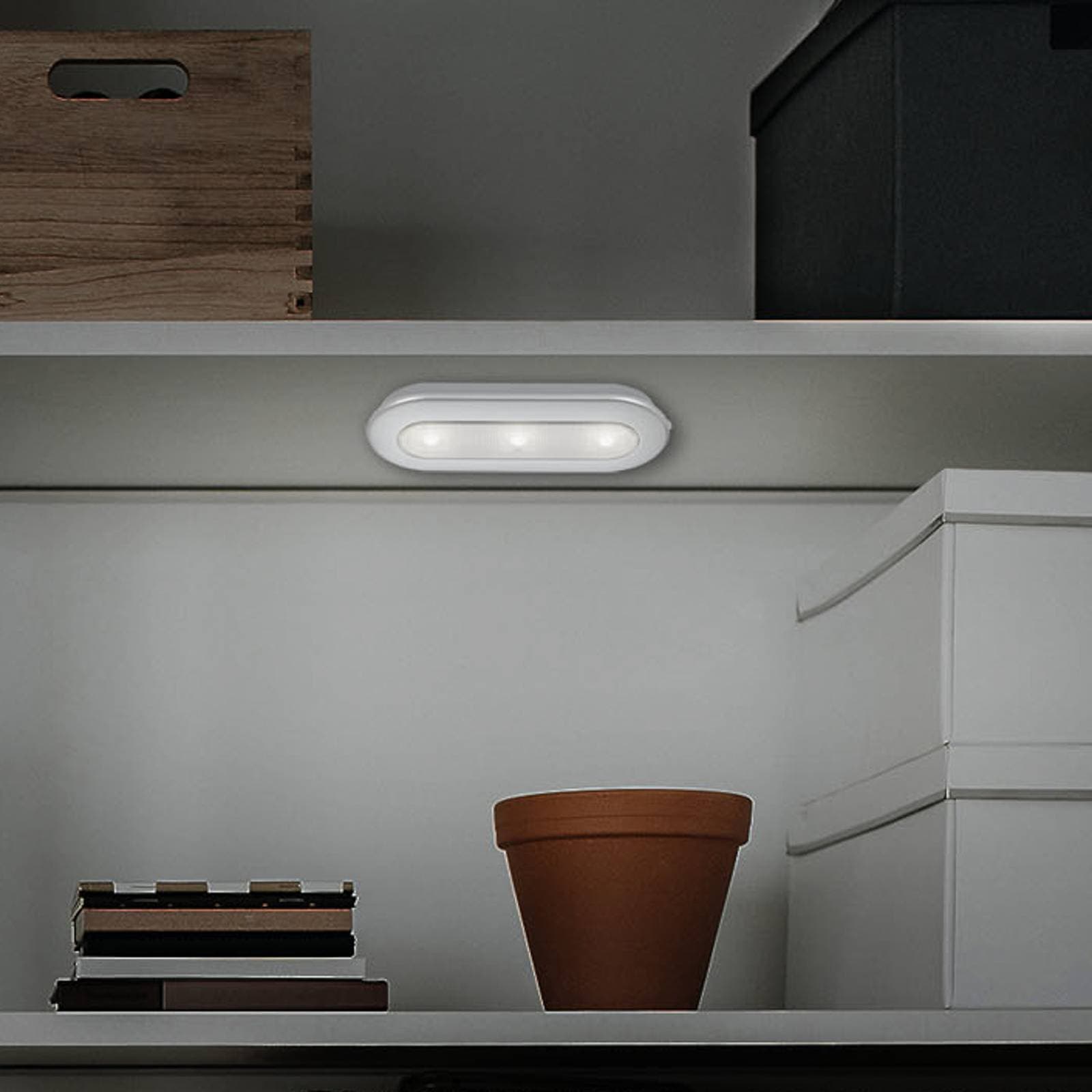 LED push light Row napájanie batériou 6 500K 15 cm