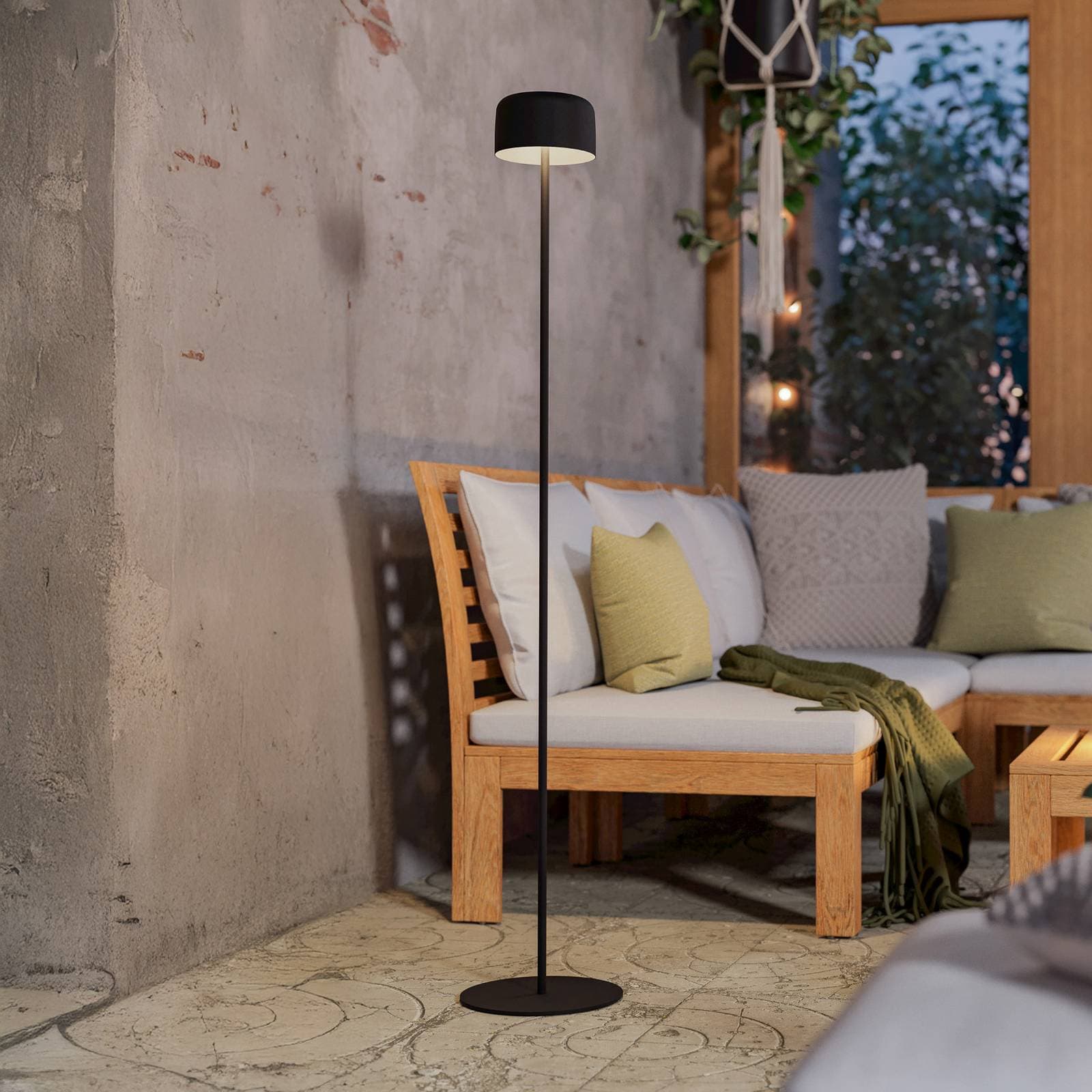 Solárna LED lampa na terasu Roccanova-L, čierna, výška 120 cm