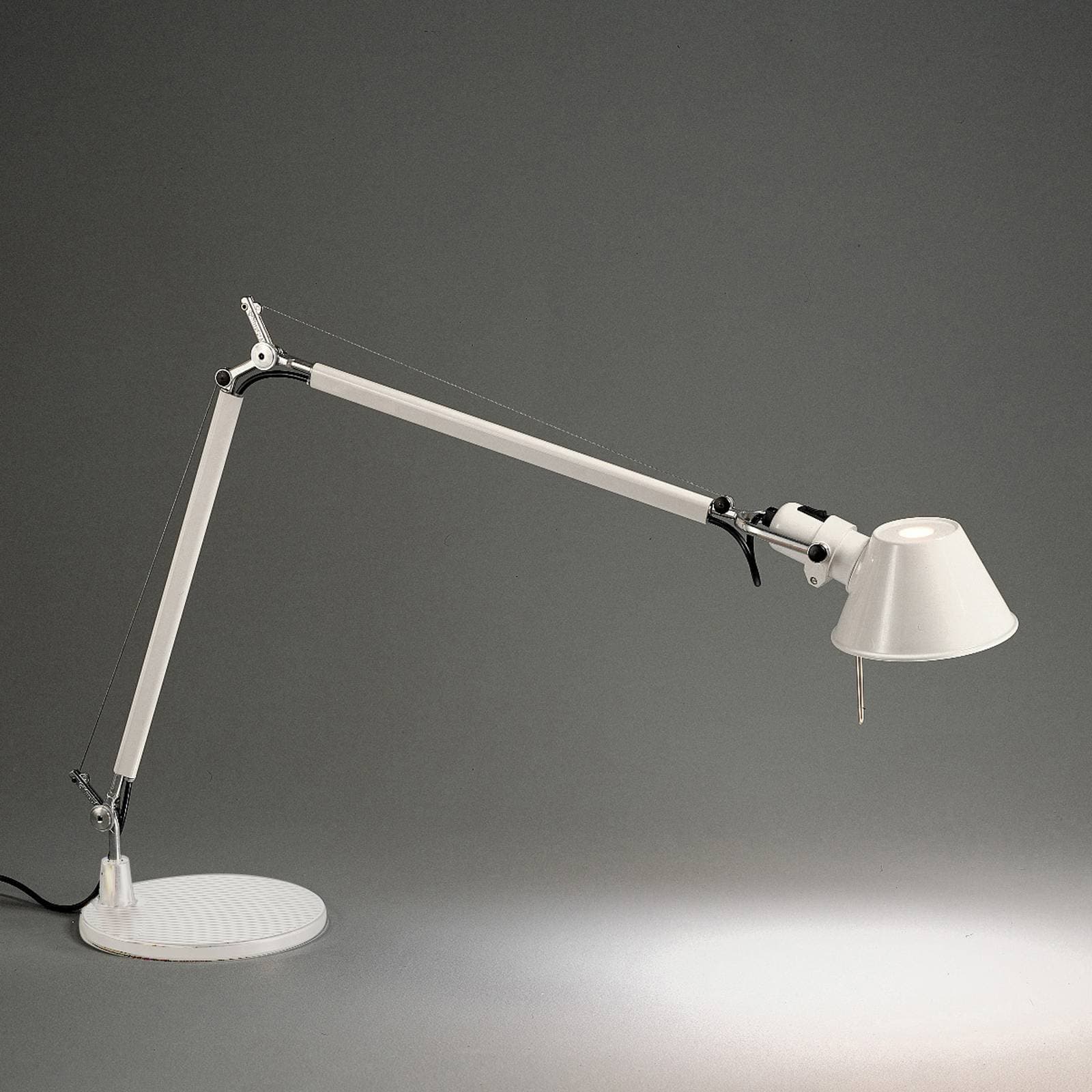 Artemide Tolomeo stolová lampa E27, biela