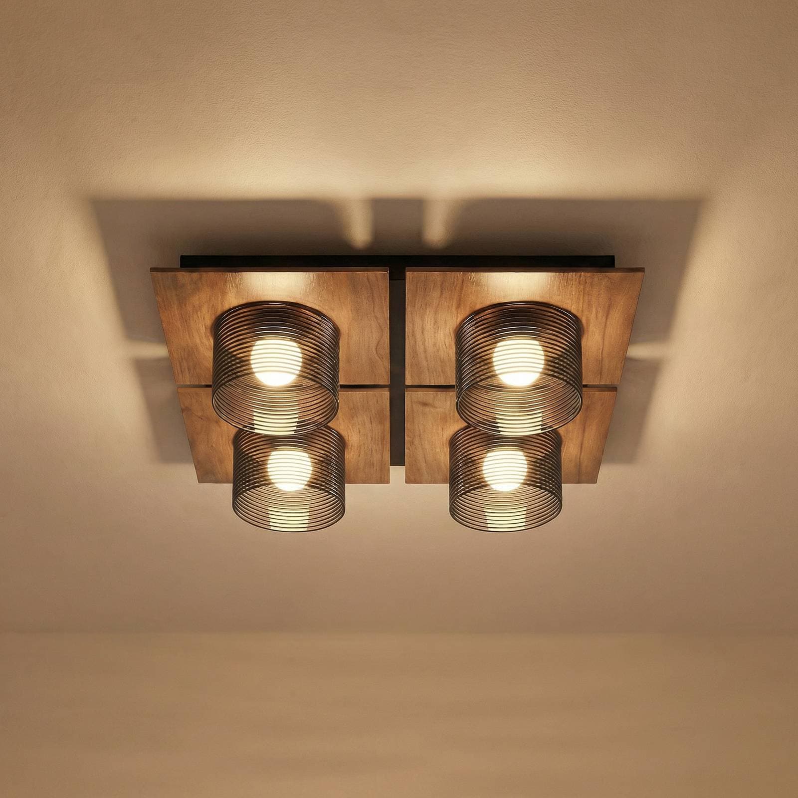 Stropné LED svetlo Lucande Eiko, 42 cm, orech/dymovo šedá, sklo