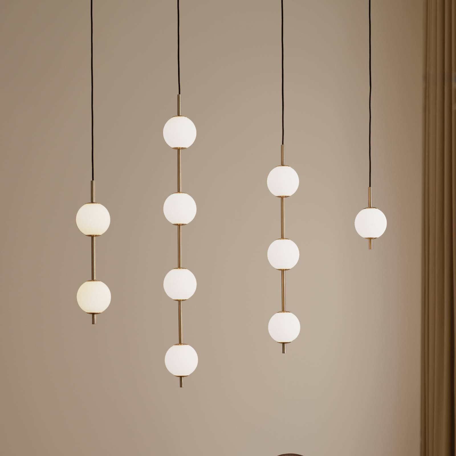 UMAGE LED závesné svietidlo Audrey, mosadzová farba, 3-pl. Ø 12 cm