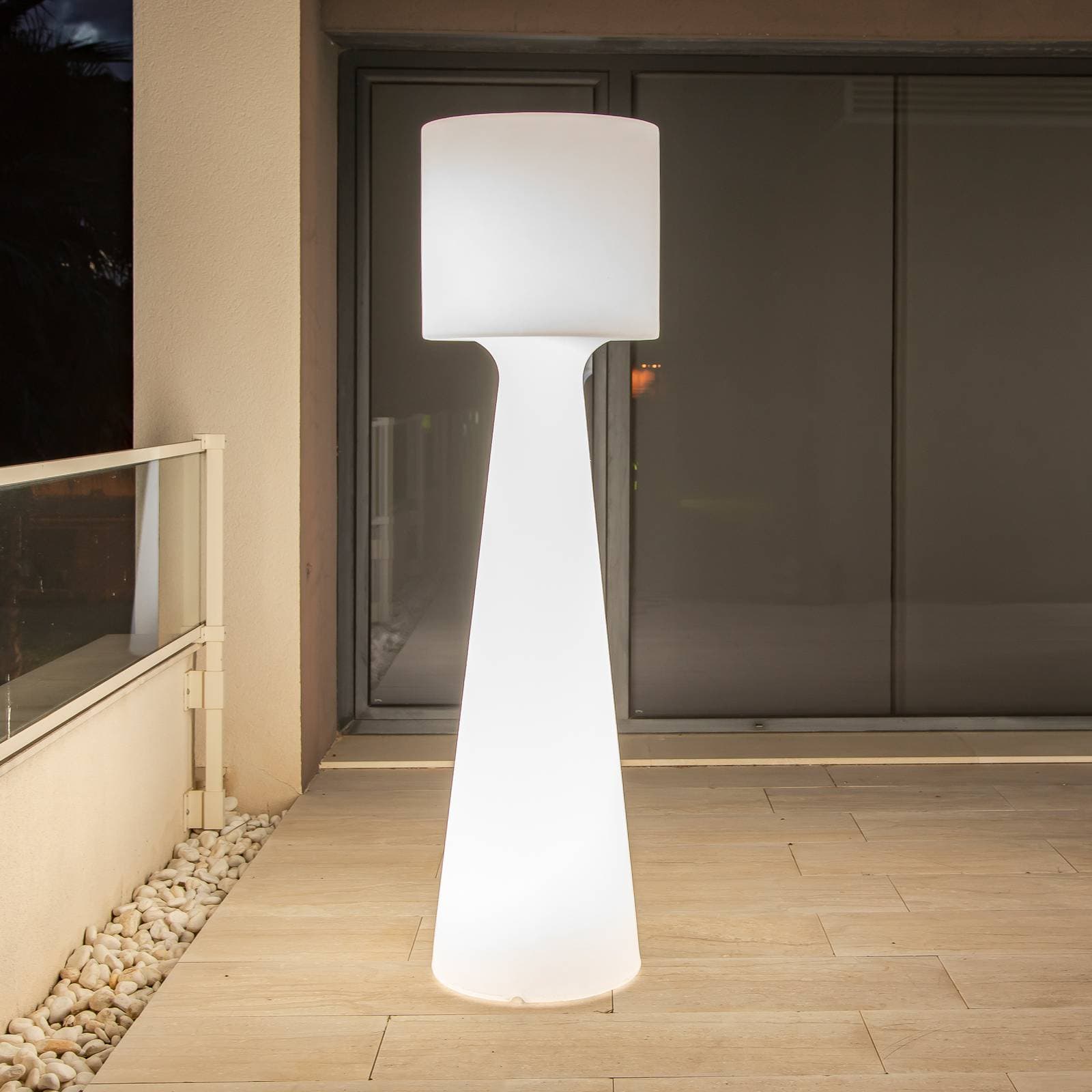 Stojacia lampa Newgarden Grace LED IP65 biela, 140 cm
