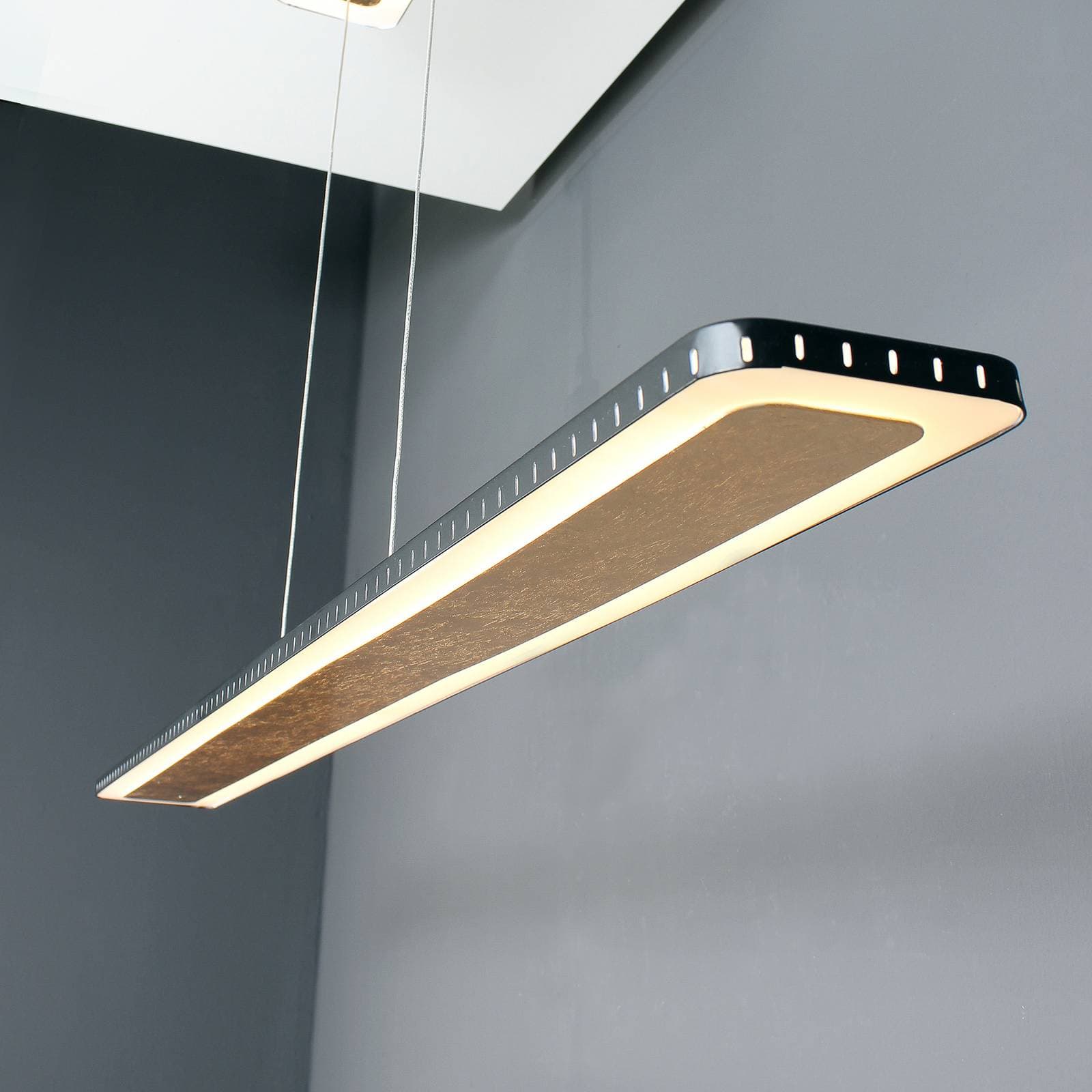 LED závesné svetlo Solaris 3-Step-dim zlatá 120 cm