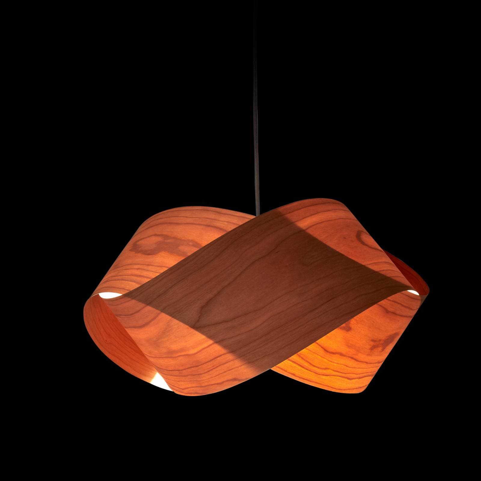 LZF Nut závesná lampa, čerešňa
