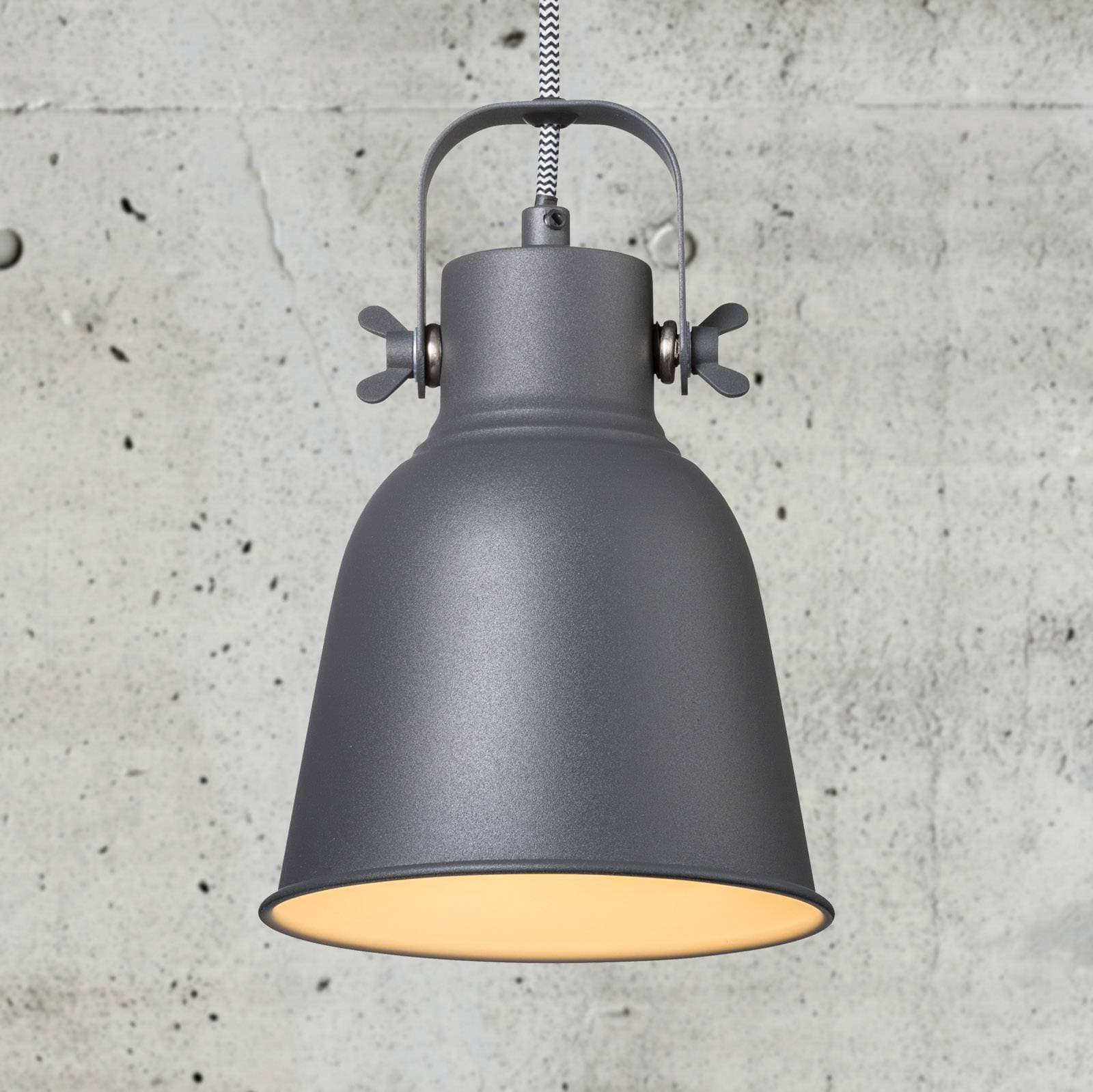 Závesná lampa Adrian v čiernej farbe, Ø 16 cm