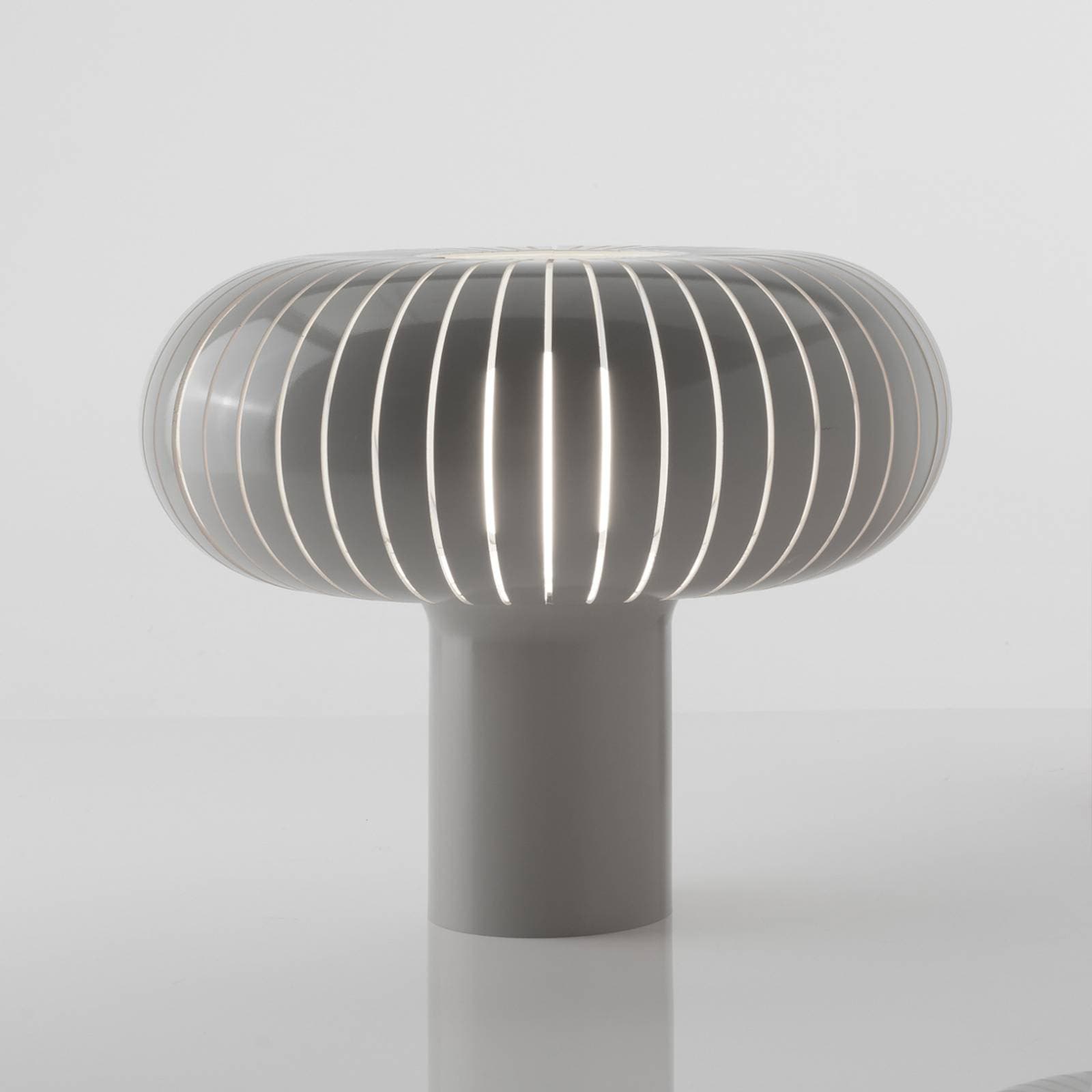 Kartell Stolová lampa Teresa, holubia sivá, Ø 50 cm, PMMA