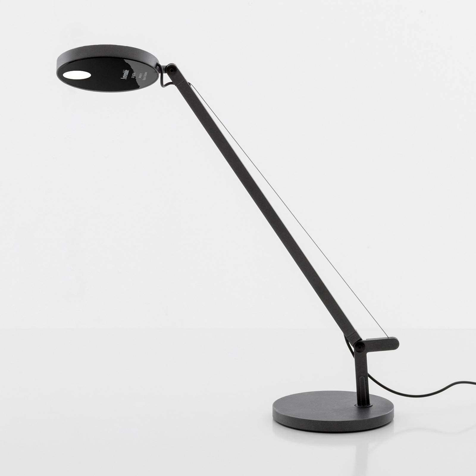 Artemide Demetra Micro stolová lampa 2 700 K sivá