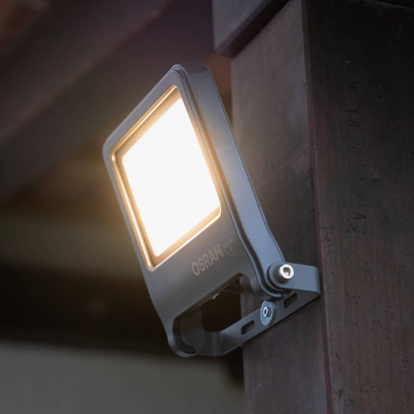 OSRAM LED reflektor vonkajší ENDURA FLOOD, sivý 50 W 3 000 K IP65