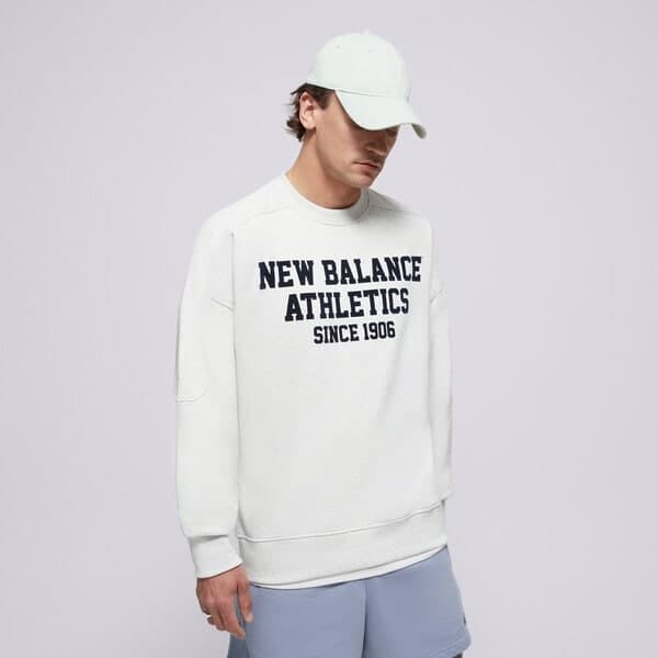 New Balance Varsity French Terry Graphic Crew Sivá EUR M