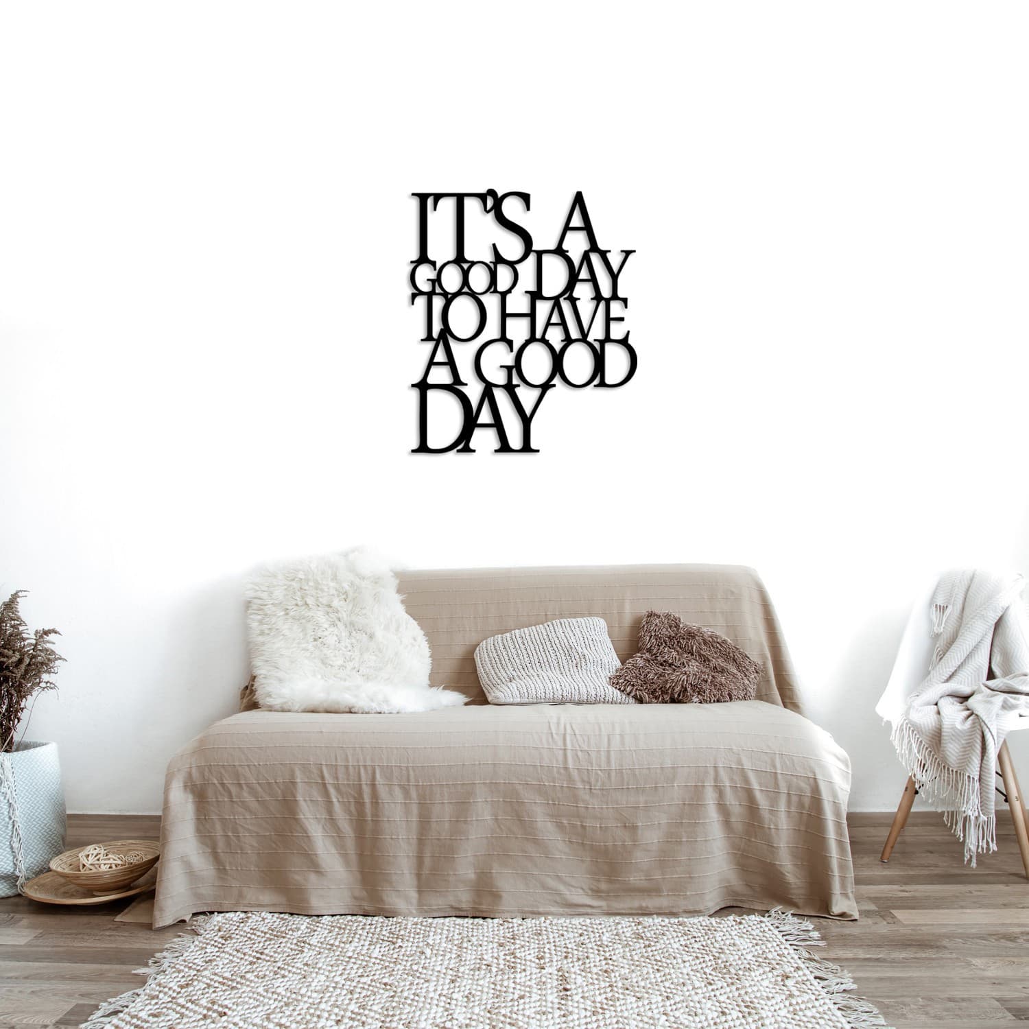 Nástenná kovová dekorácia Good Day černá