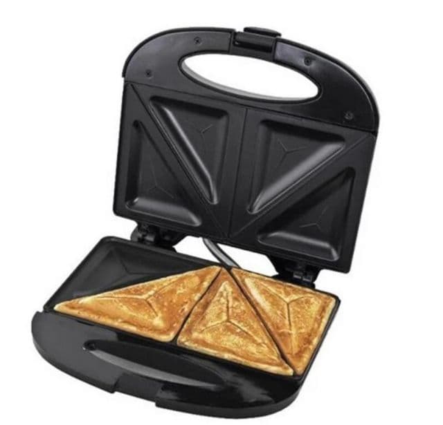 Kinekus Sendvičovač 700W TITANUM CASSEROLE KLC