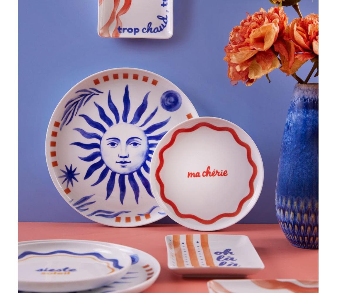 12-dielna jedálenská súprava z porcelánu — červená/modrá/biela 710KTP3118