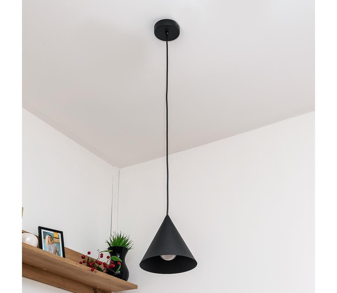 Luster na lanku ETNA II 1xE27/15W/230V, priemer 18,5 cm, čierny W-KM 1930/1 BK-B