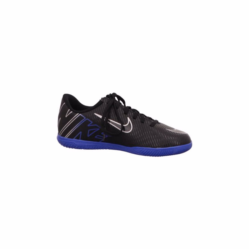 Chlapčenské futbalové kopačky halové NIKE Mercurial Vapor 15 Club Jr IC black hyper royal chrome