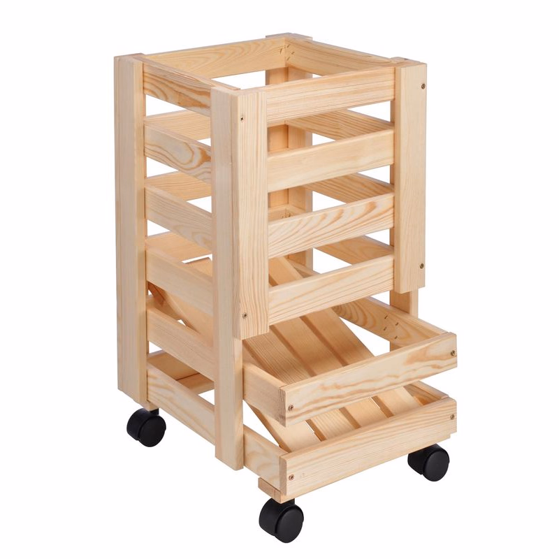 Drevený box na zemiaky s kolieskami