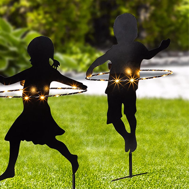 LED solárny zápich chlapec s Hula Hoop