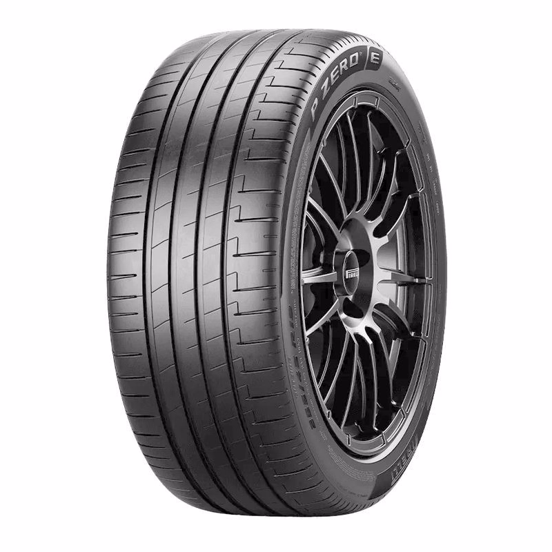 Pirelli PZERO E 275/35 R22 104 Y Letné