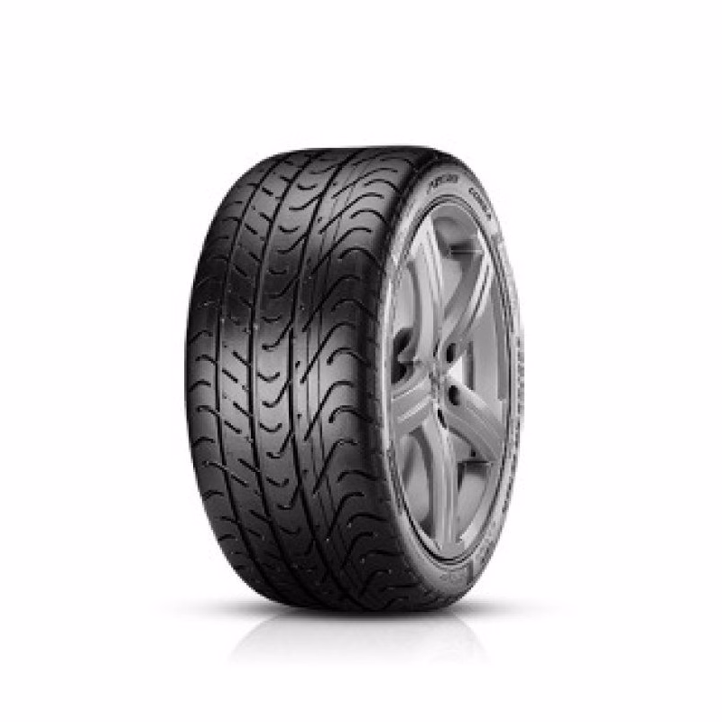 Pirelli P Zero Corsa ( 335/30 ZR18 (102Y) vľavo )