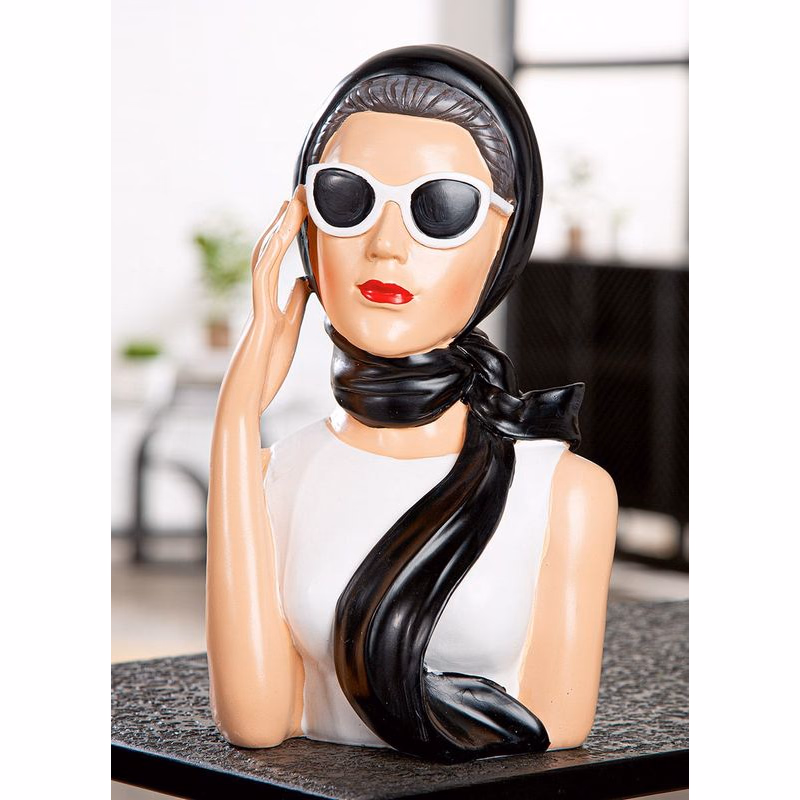 Soška Lady "Lady Audrey" so šatkou a okuliarmi
